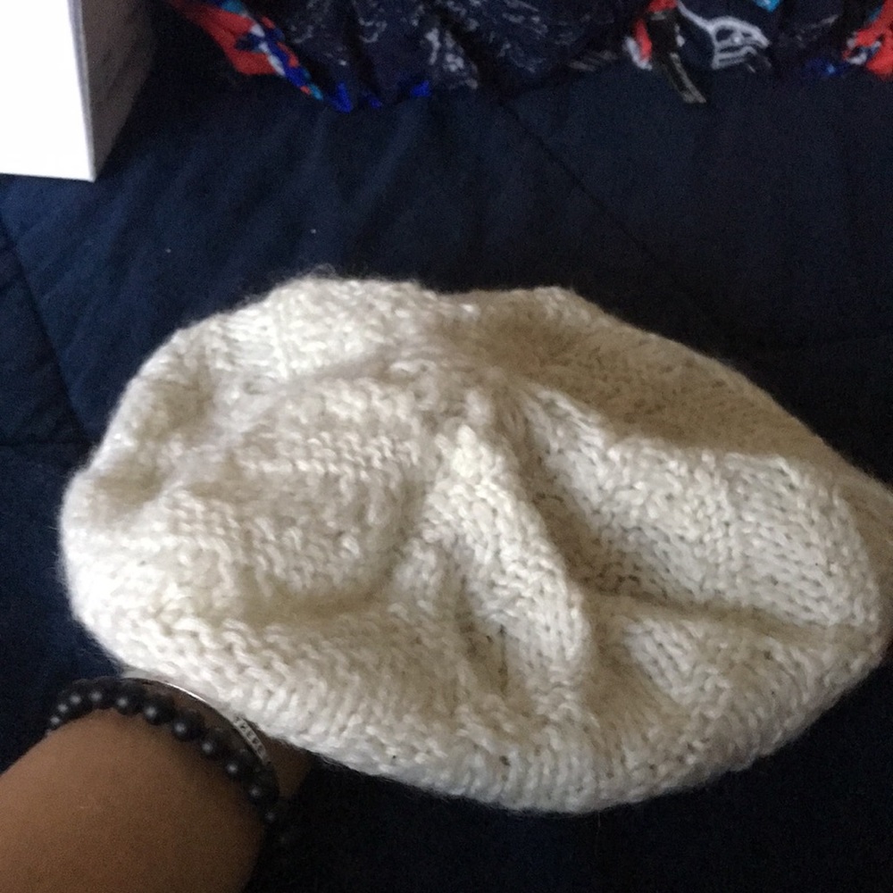Forever 21 Beanie Knitted  Cream
